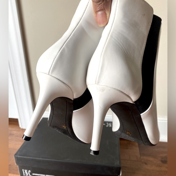 Brand New Bright White booties, size 8M - Picture 6 of 10